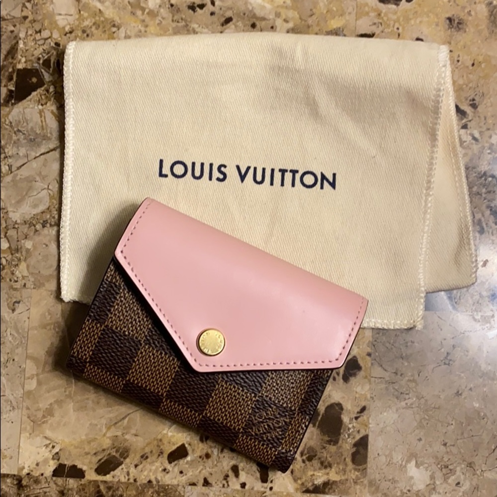 ❌ SOLD ❌ Louis Vuitton Zoe Wallet
